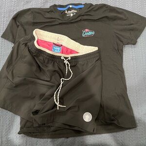Chubbies Swim Black T-Shirt and Shorts Set Size L